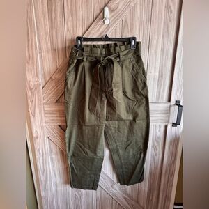 LOFT Women's Khaki paperbag Green pants